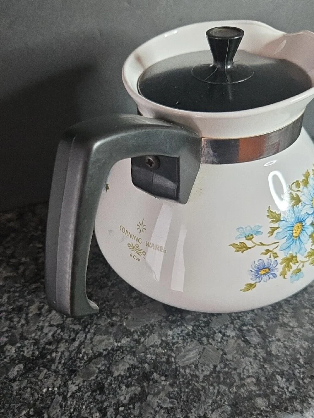 Corningware Vintage 1970's Chelsea Blue Daisy Pattern White Ceramic Teapot